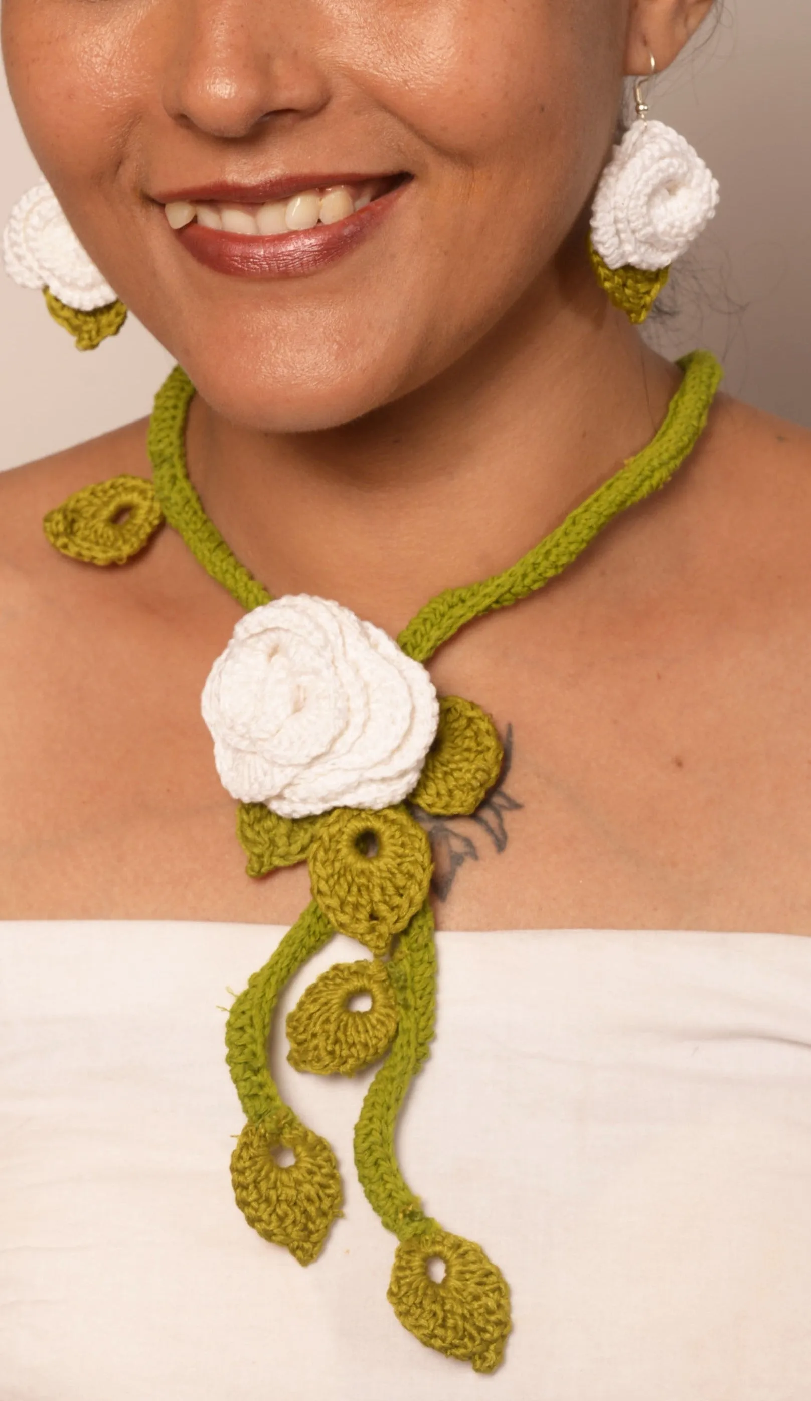 Aachal Crochet Necklace & Earrings  set