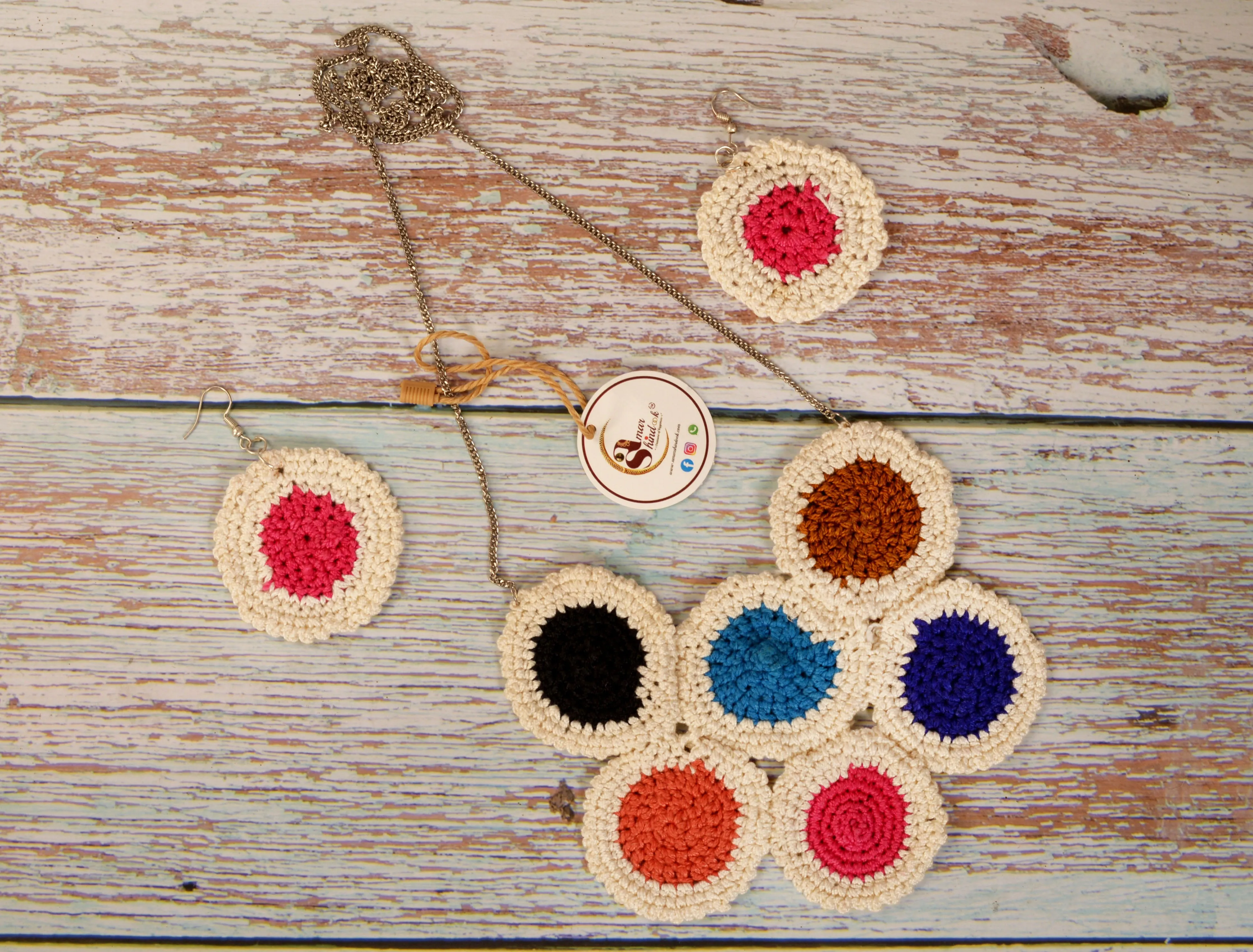 Aarani Crochet Necklace & Earrings  set