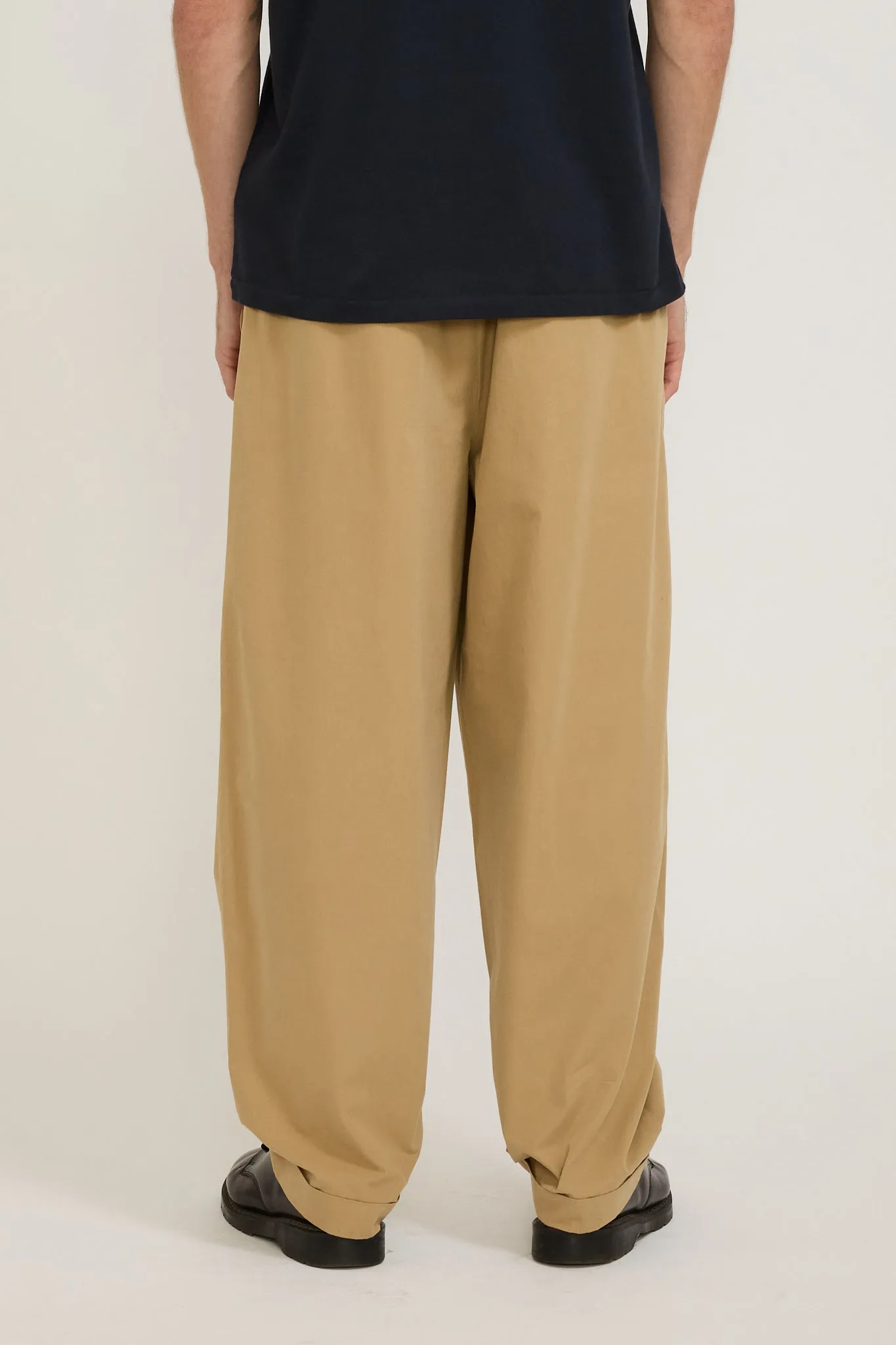 GOOD BASICS | Relaxed Fit Pleated Front Pants Khaki