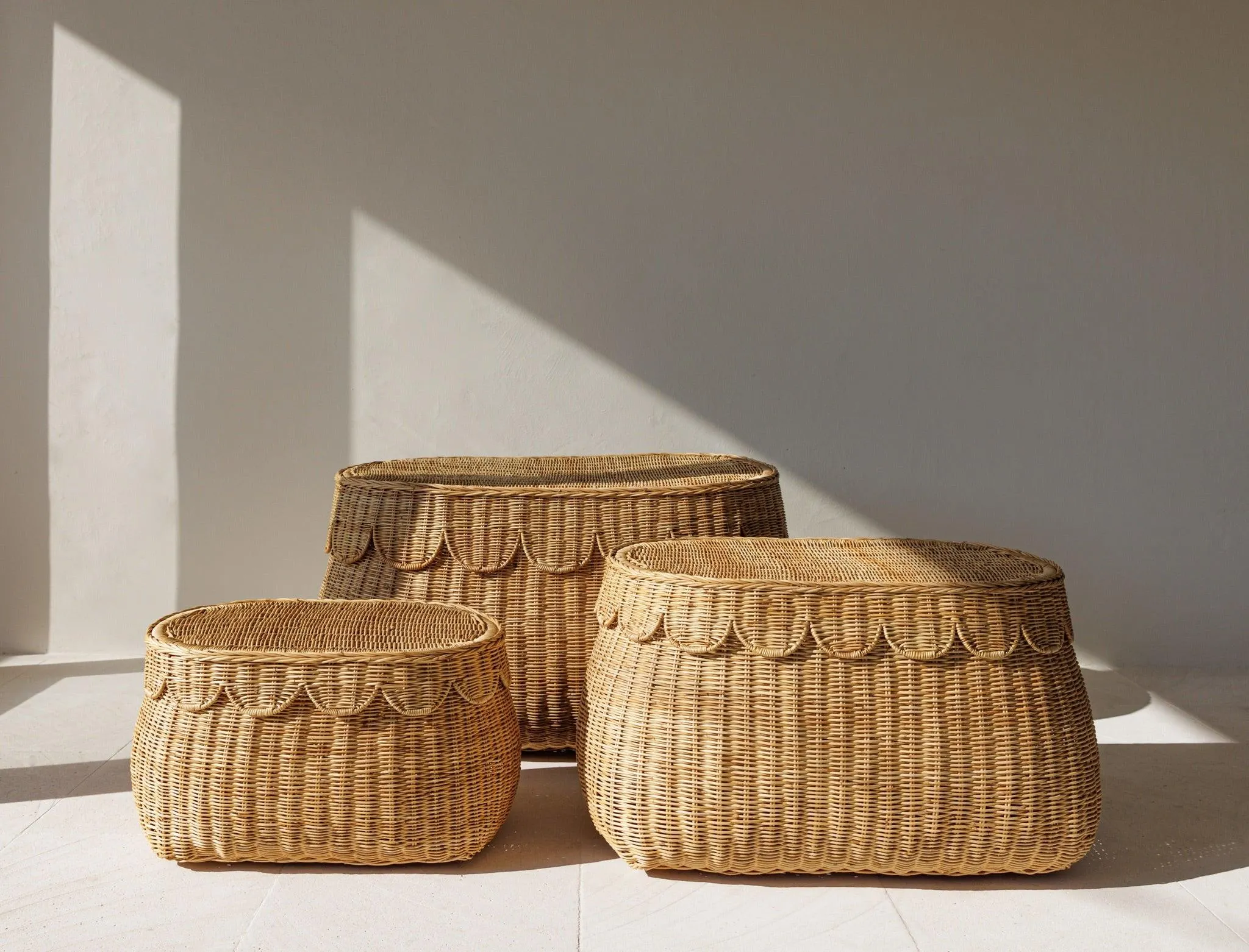 Scallop Rattan Basket with Lid